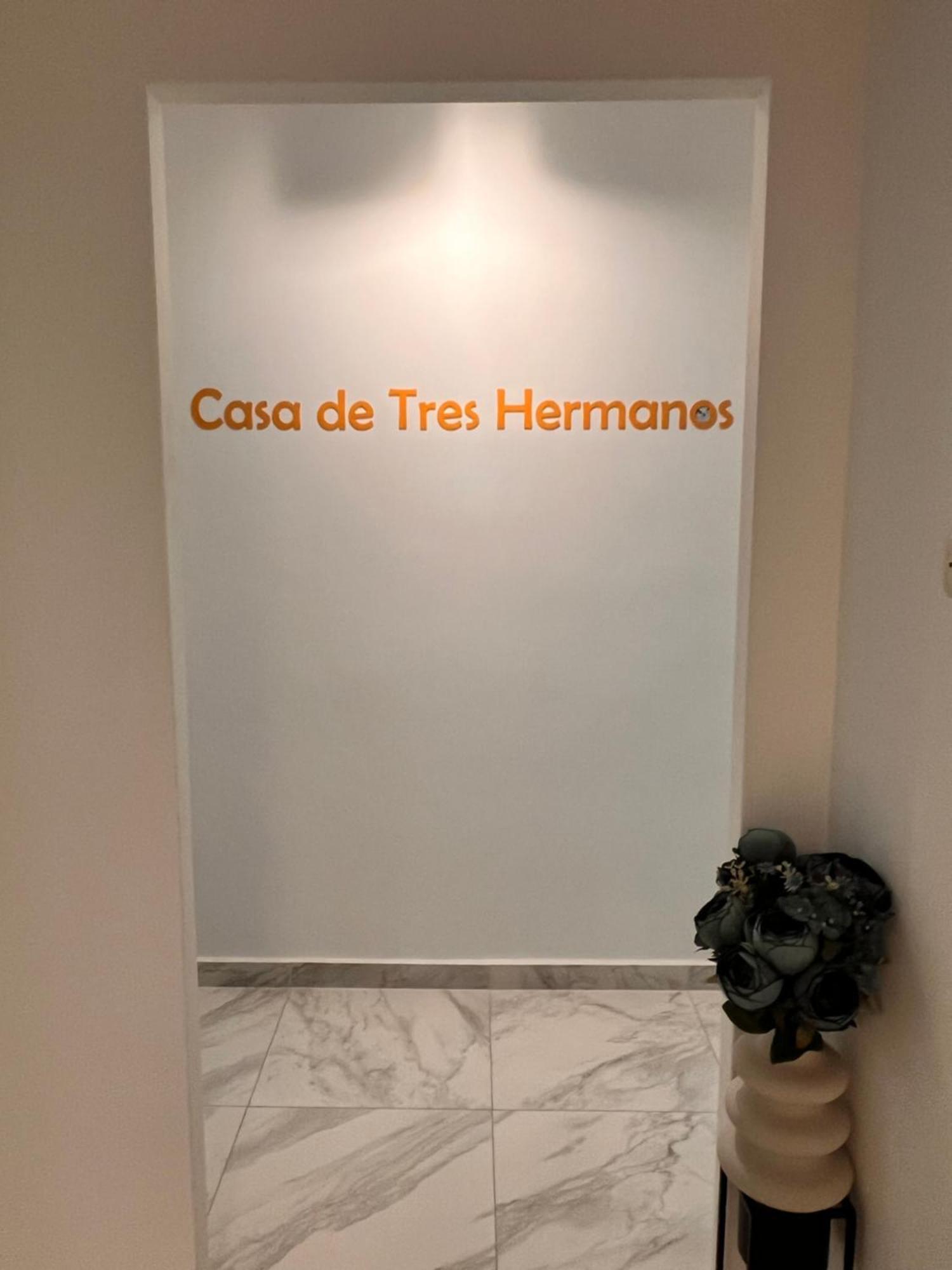 Casa De Tres Hermanos In The Heart Of Athens Exterior photo